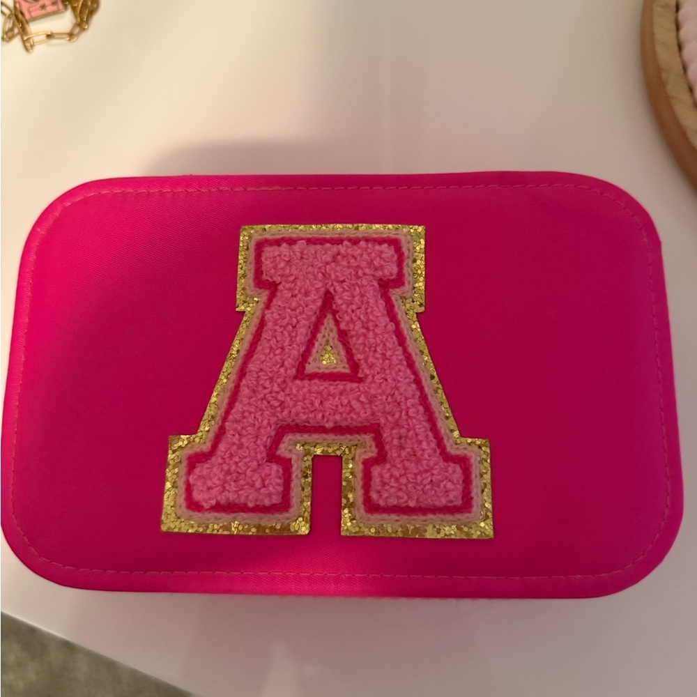 Pink and Gold woman’s jewelry box